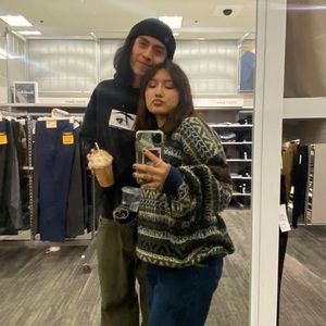 Meet your Posher, Tracy and Juan